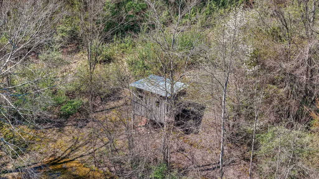 451 Walnut Grove Road Annville KY 40402