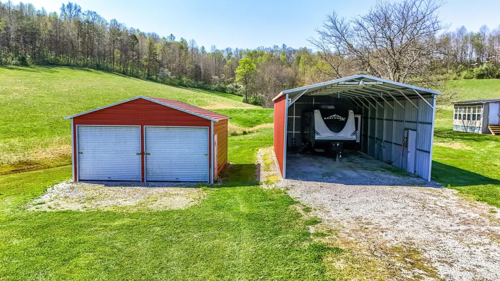 451 Walnut Grove Road Annville KY 40402