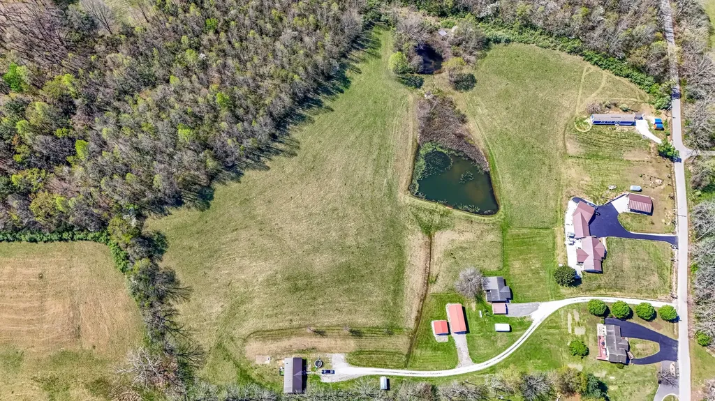 451 Walnut Grove Road Annville KY 40402