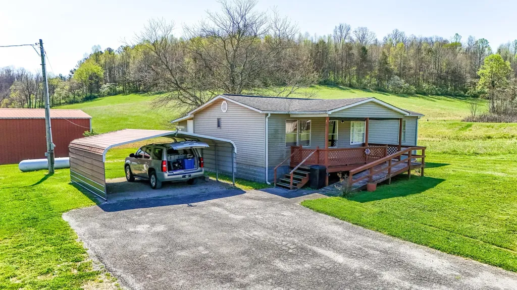 451 Walnut Grove Road Annville KY 40402