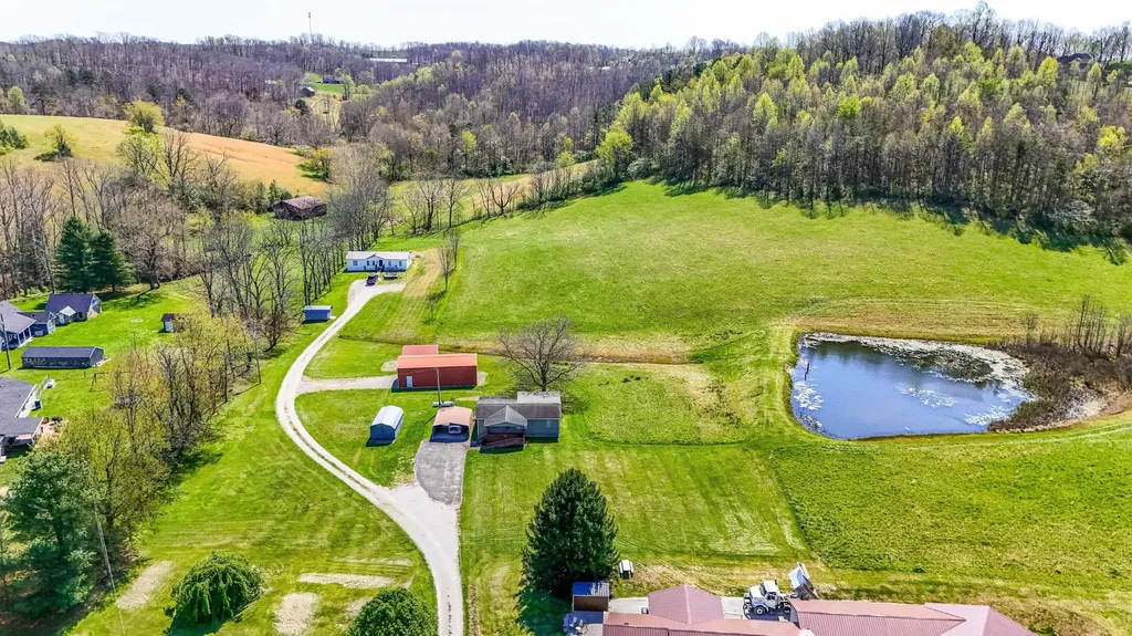 451 Walnut Grove Road Annville KY 40402