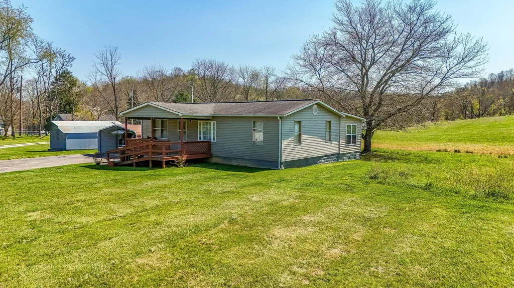 451 Walnut Grove Road Annville KY 40402
