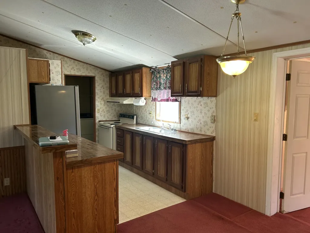 451 Walnut Grove Road Annville KY 40402