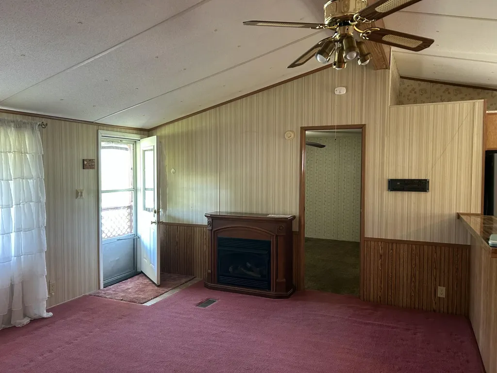 451 Walnut Grove Road Annville KY 40402
