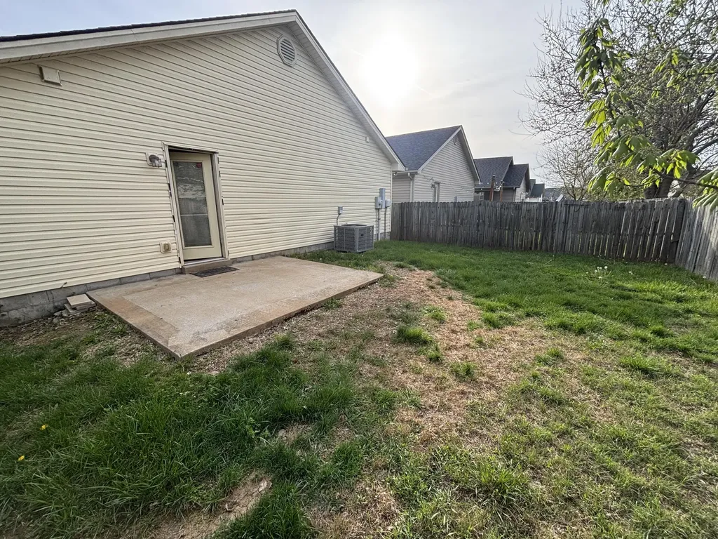 2601 Buck Lane Lexington KY 40511