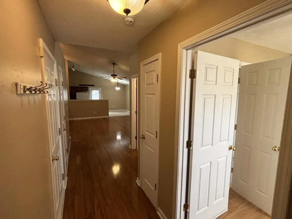 2601 Buck Lane Lexington KY 40511