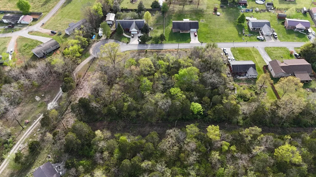 7, 8, 9 Walnut Drive Bronston KY 42518