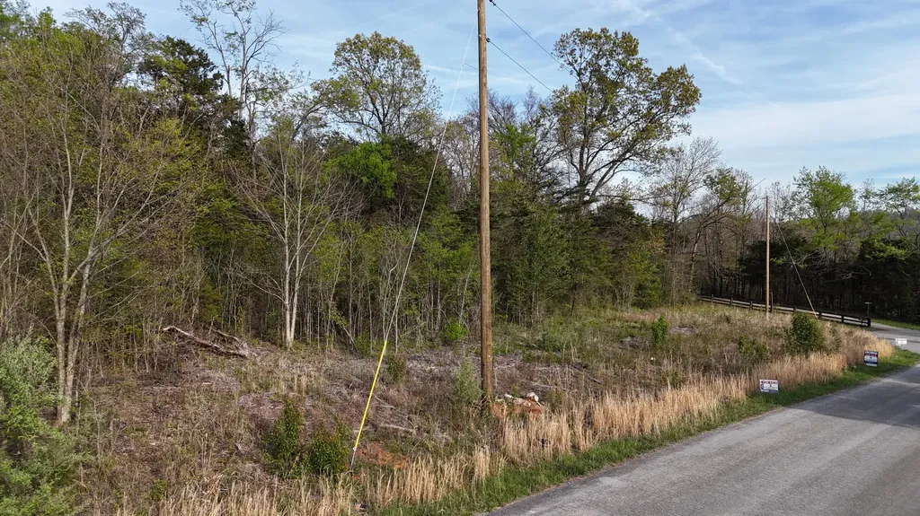 7, 8, 9 Walnut Drive Bronston KY 42518