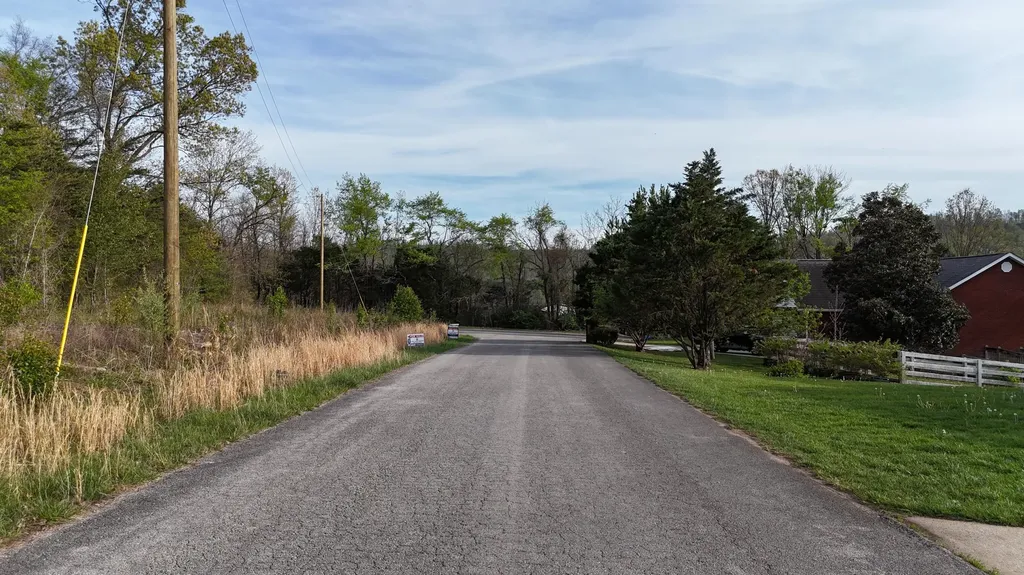 7, 8, 9 Walnut Drive Bronston KY 42518