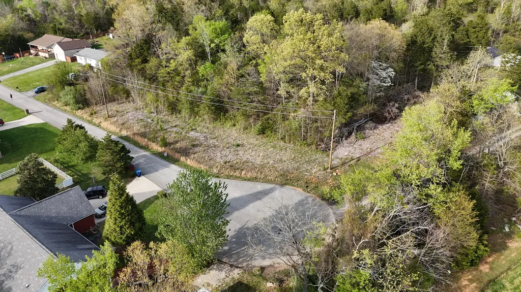 7, 8, 9 Walnut Drive Bronston KY 42518