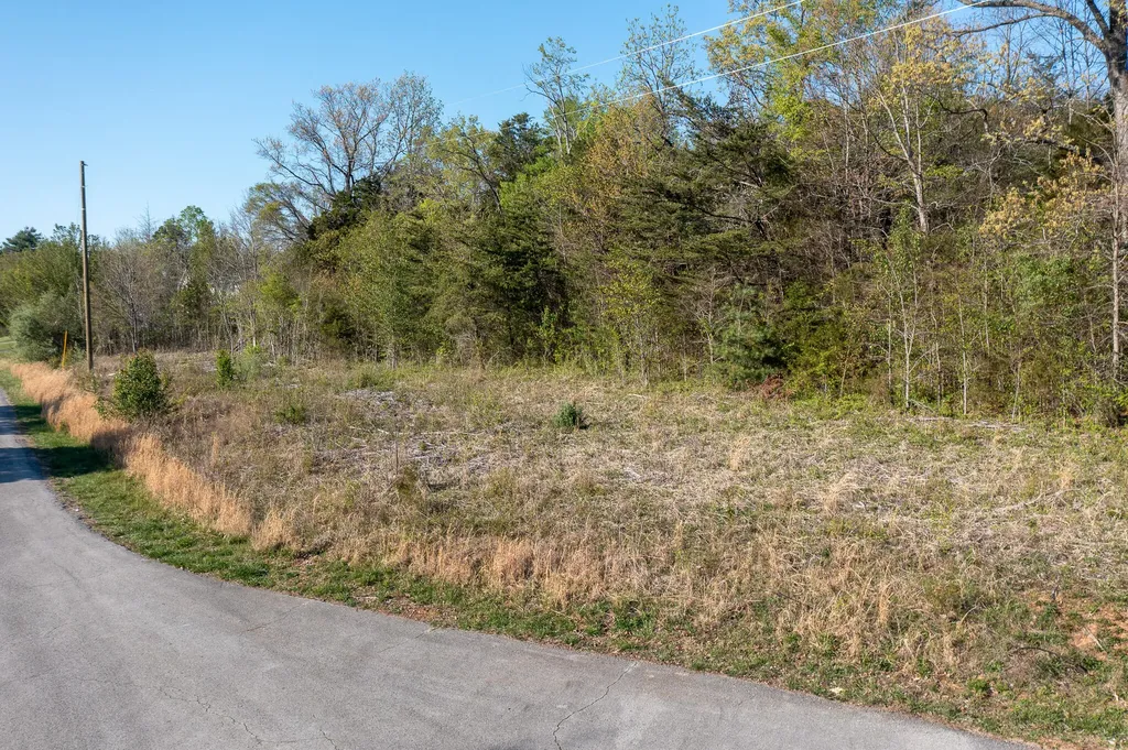 7, 8, 9 Walnut Drive Bronston KY 42518