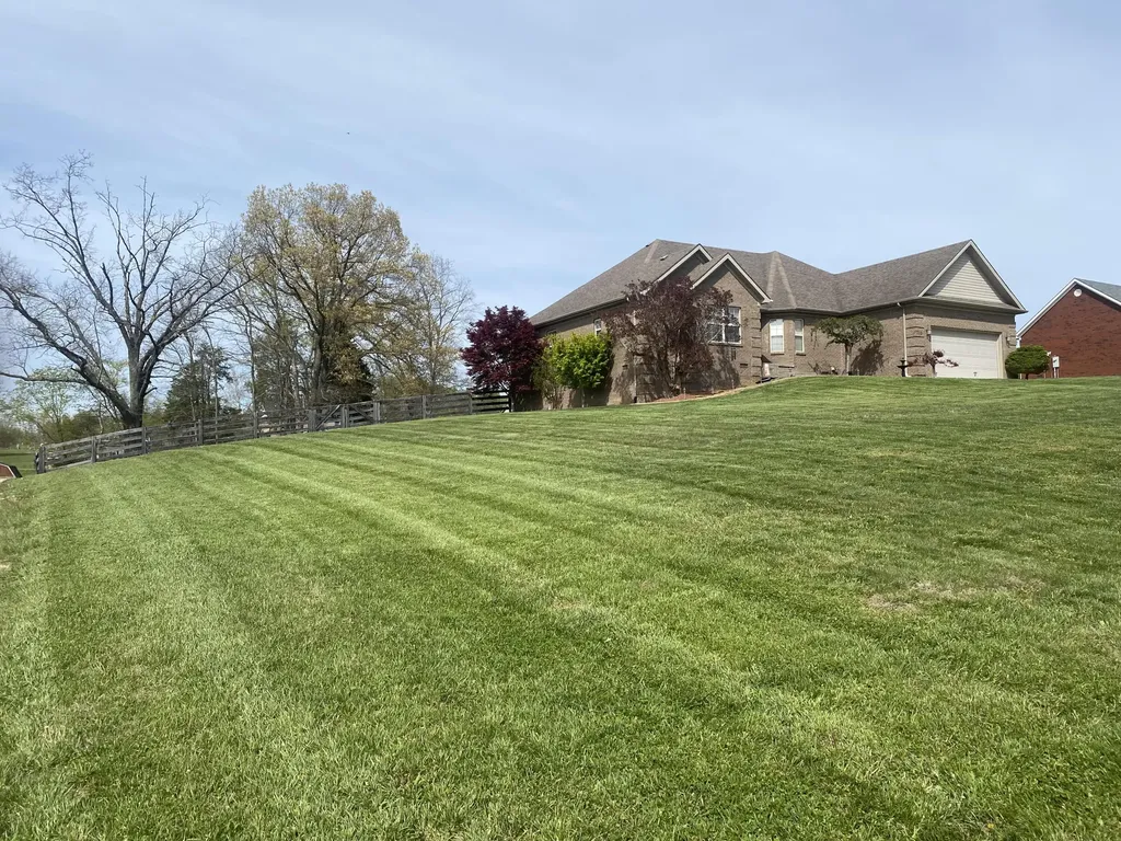 315 Waco Heights Waco KY 40385