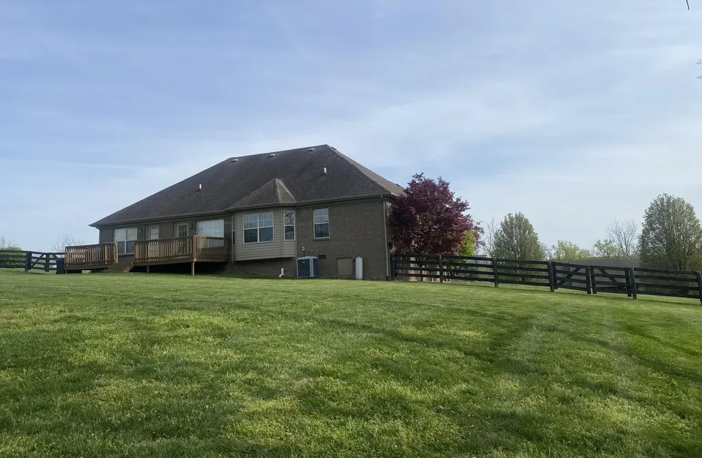 315 Waco Heights Waco KY 40385