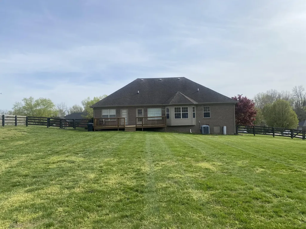 315 Waco Heights Waco KY 40385