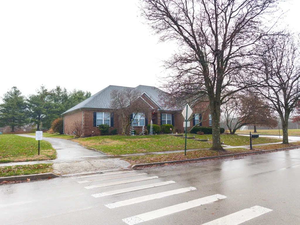 1165 Chetford Drive Lexington KY 40509
