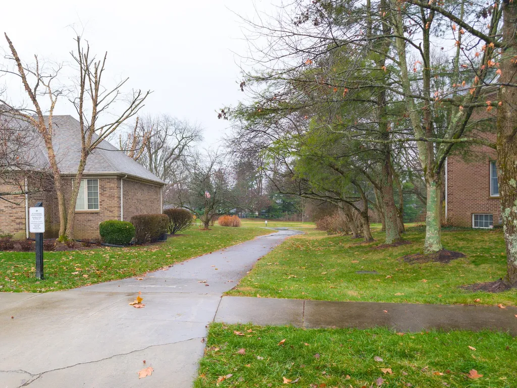 1165 Chetford Drive Lexington KY 40509