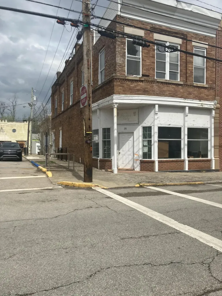 28 W Main Street Owingsville KY 40360