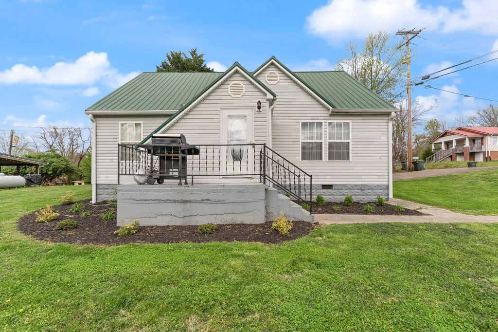 31 Cemetery Road Williamsburg KY 40769