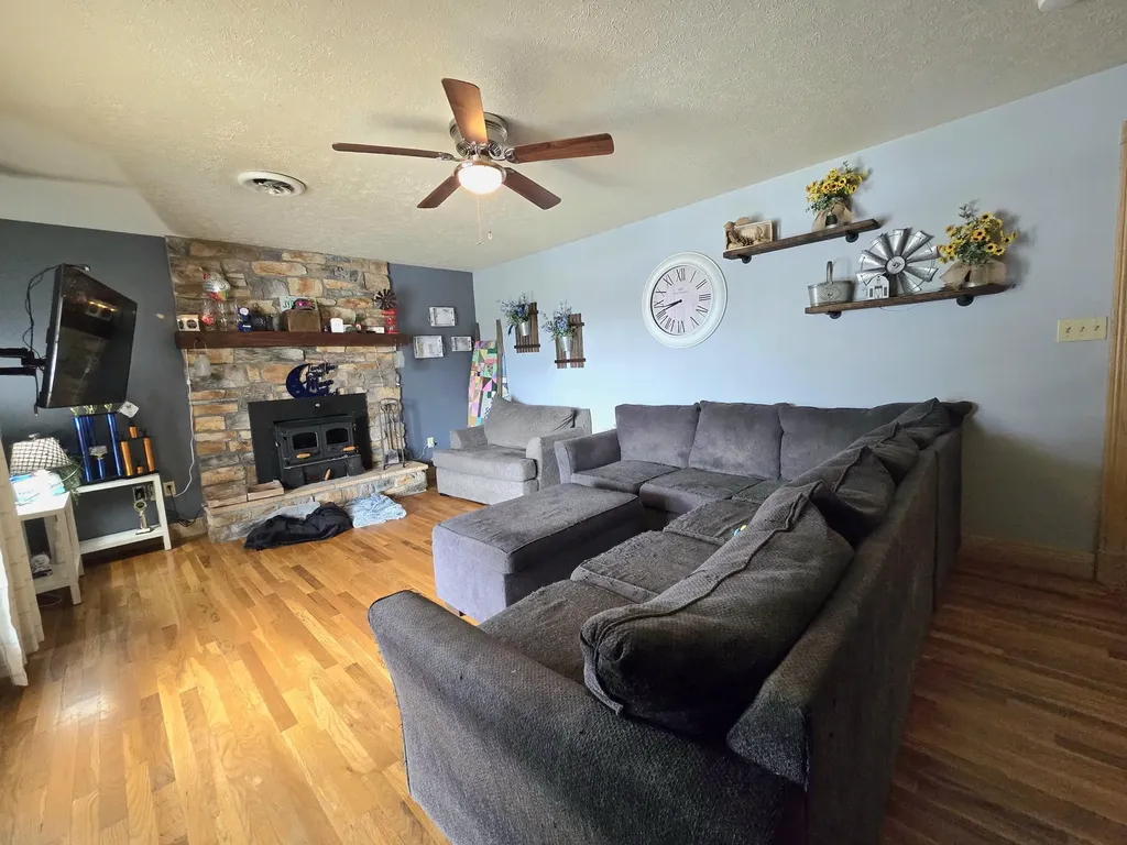 3125 Old Bull Road Eubank KY 42567