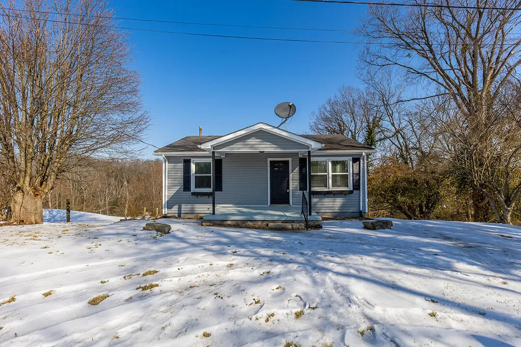 58 Hughes Avenue Winchester KY 40391