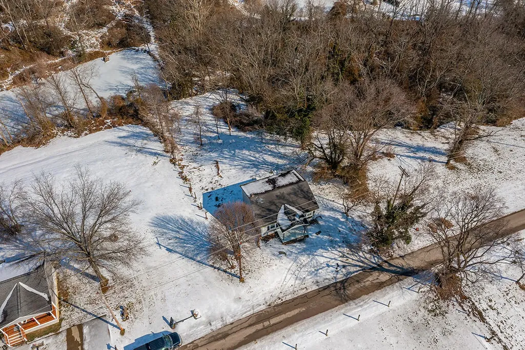 58 Hughes Avenue Winchester KY 40391