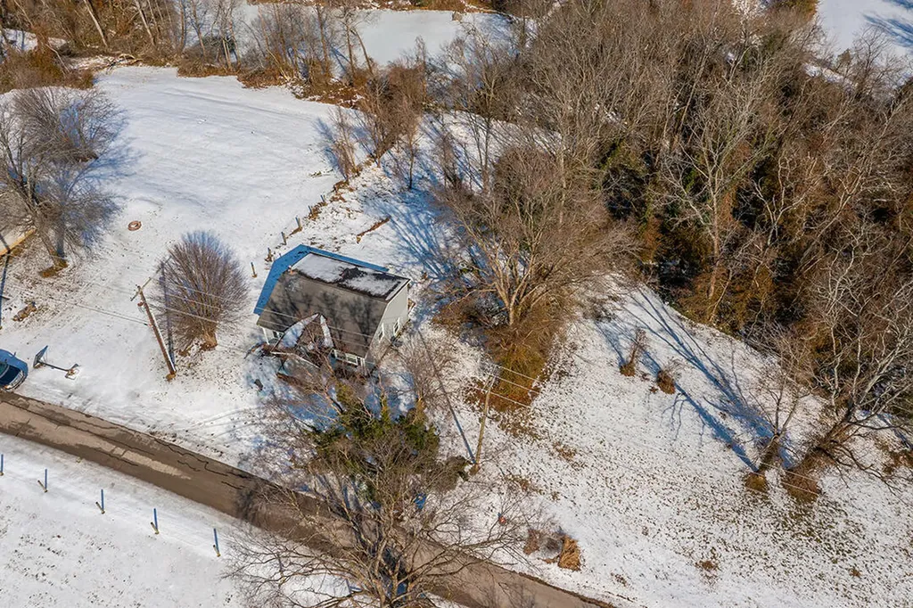 58 Hughes Avenue Winchester KY 40391