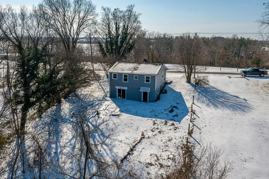 58 Hughes Avenue Winchester KY 40391