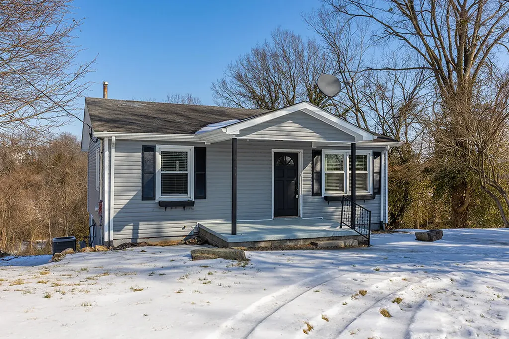 58 Hughes Avenue Winchester KY 40391