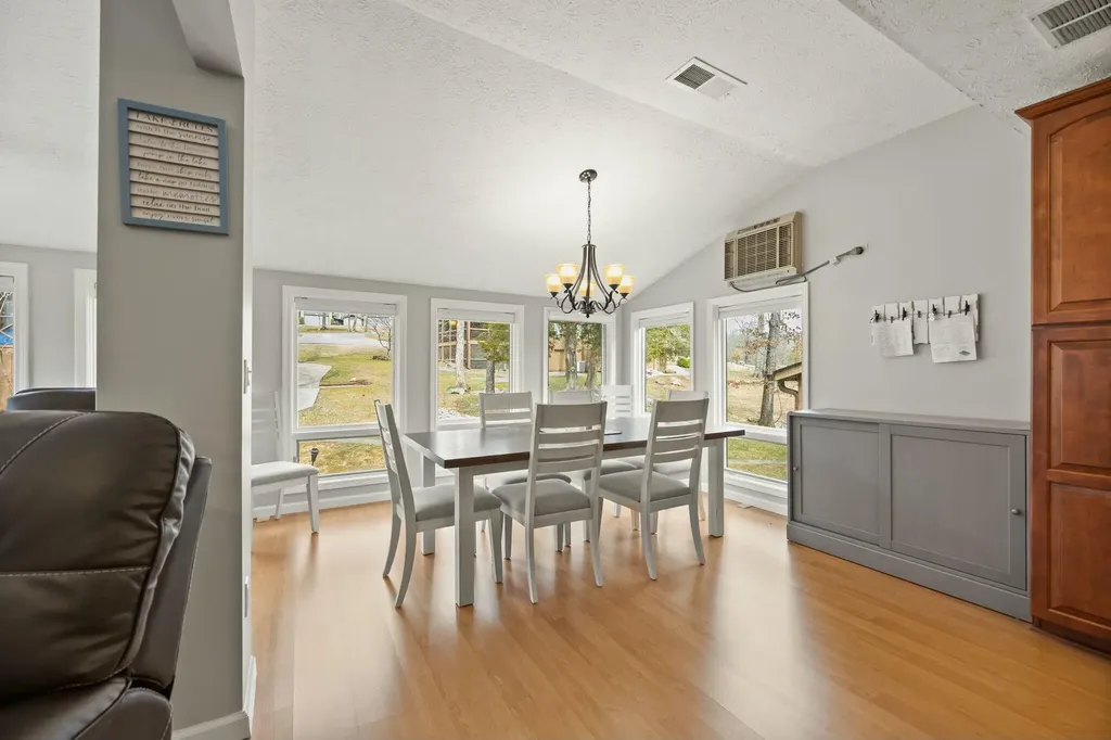 41-2 Woodson Bend Resort Bronston KY 42518