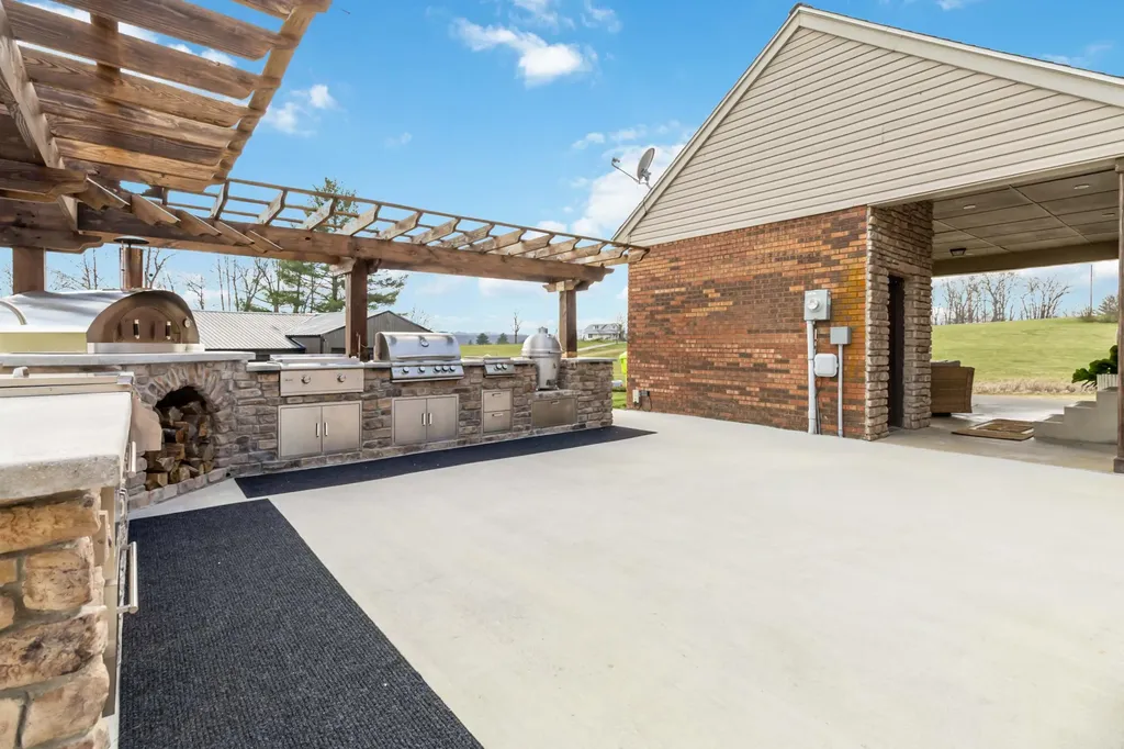 2657 River Road London KY 40744