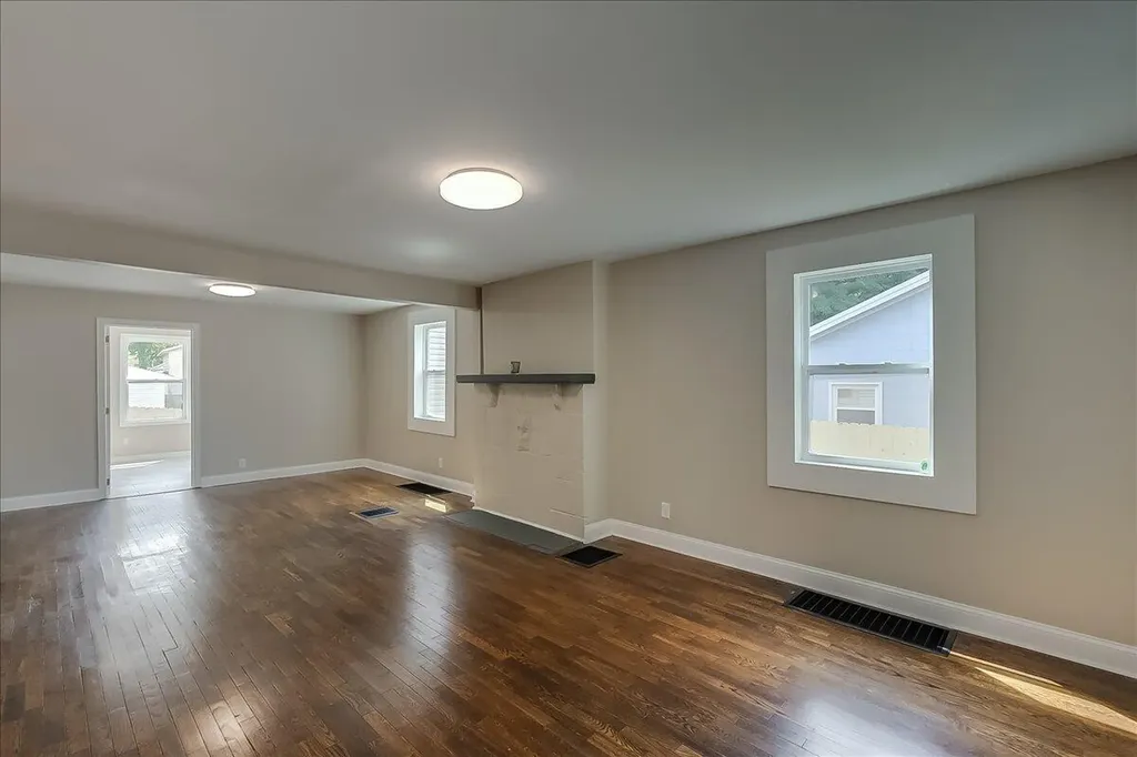 394 Bassett Avenue Lexington KY 40502