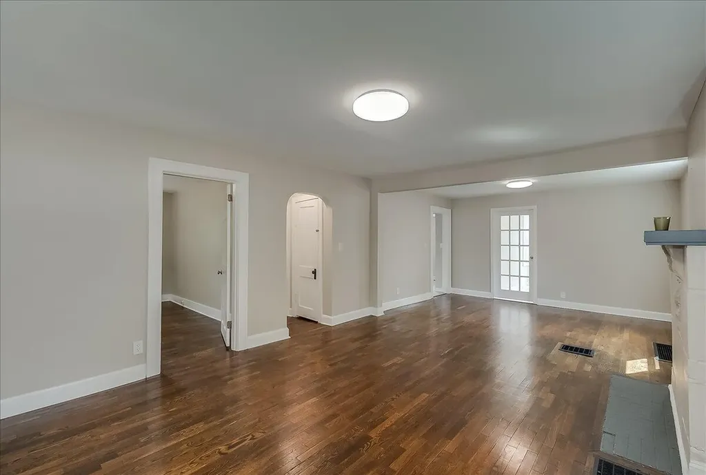 394 Bassett Avenue Lexington KY 40502