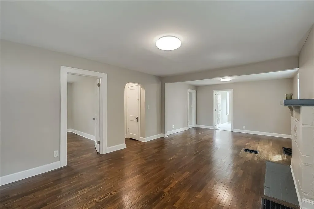 394 Bassett Avenue Lexington KY 40502