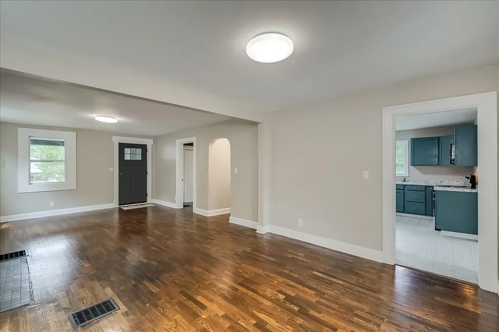 394 Bassett Avenue Lexington KY 40502