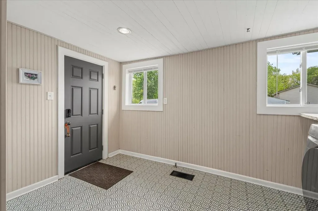 394 Bassett Avenue Lexington KY 40502