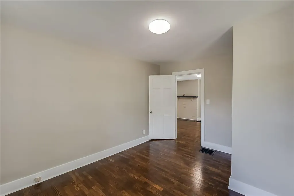 394 Bassett Avenue Lexington KY 40502