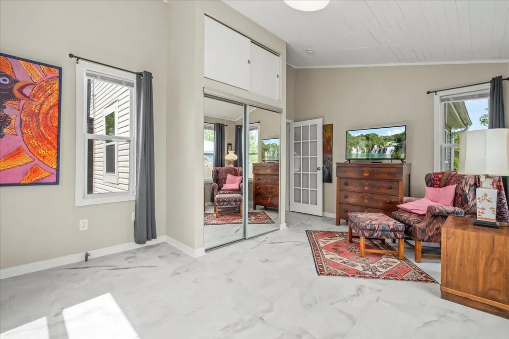394 Bassett Avenue Lexington KY 40502