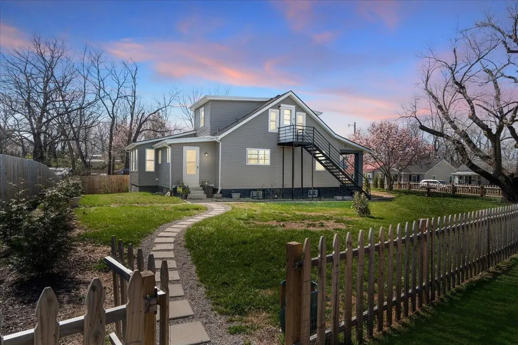 394 Bassett Avenue Lexington KY 40502