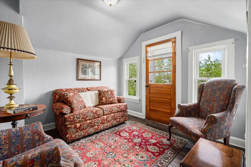 394 Bassett Avenue Lexington KY 40502