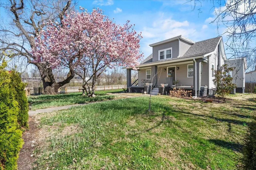 394 Bassett Avenue Lexington KY 40502