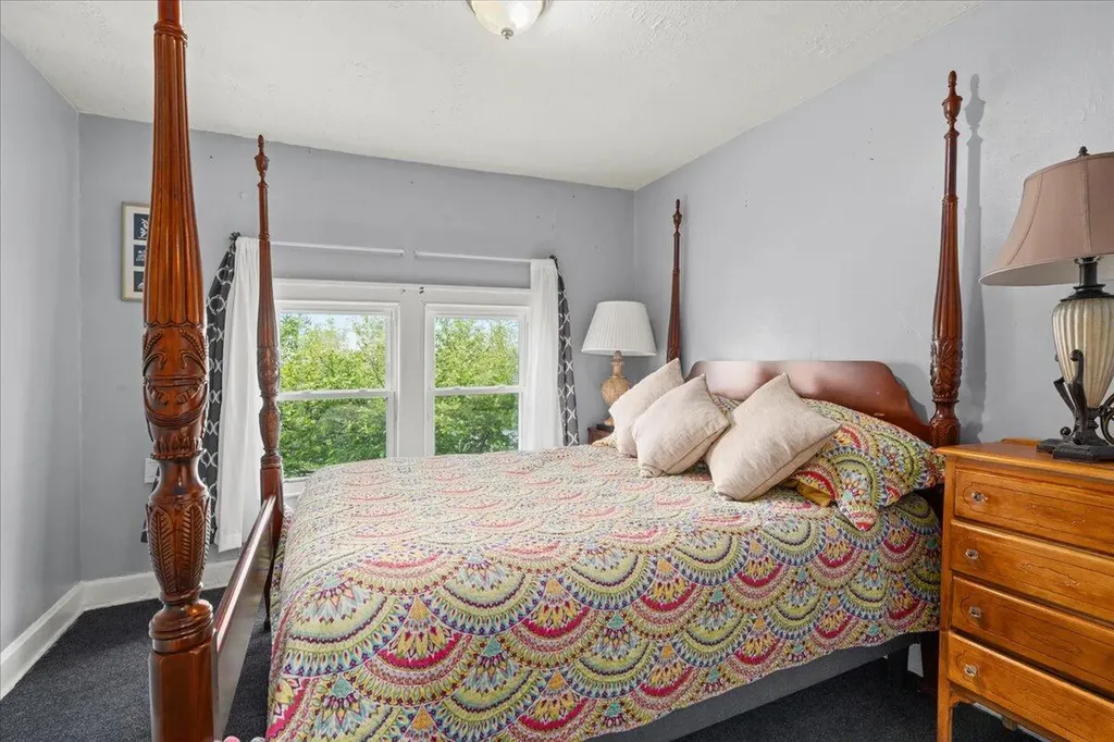 394 Bassett Avenue Lexington KY 40502