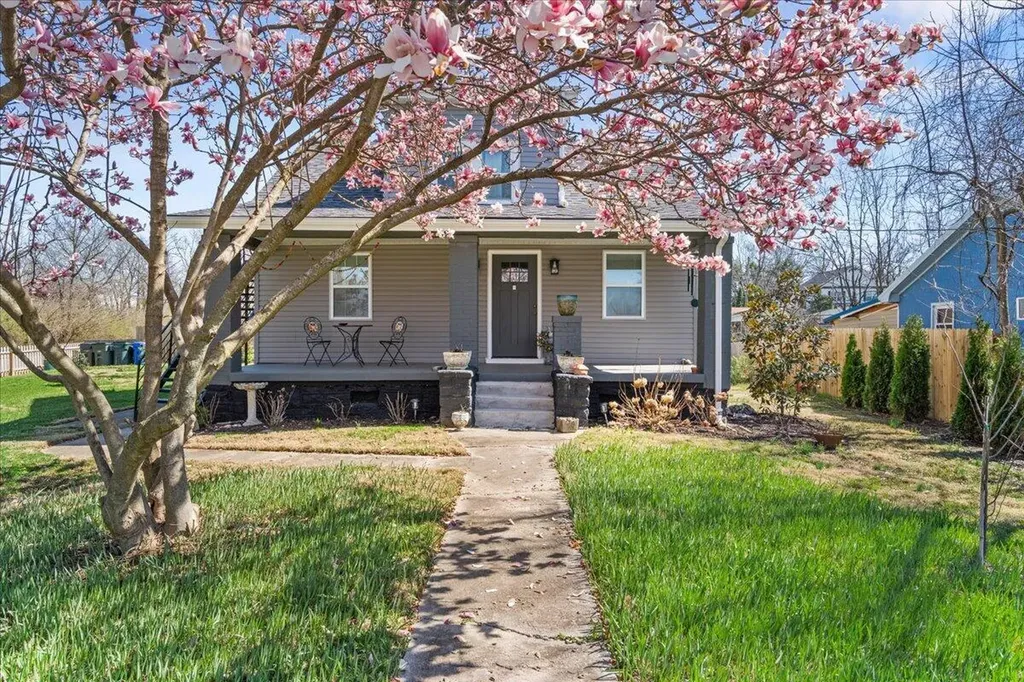 394 Bassett Avenue Lexington KY 40502