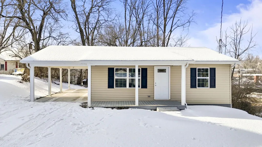 140 E Main Street Flemingsburg KY 41041