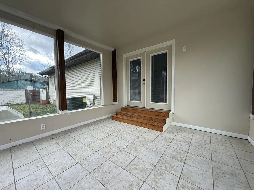 1331 Old Barbourville Road Corbin KY 40701