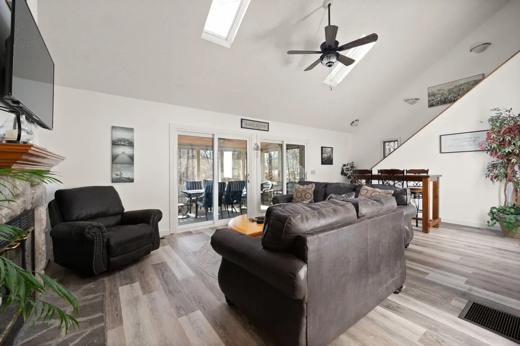 370 Wesley Circle Jamestown KY 42629