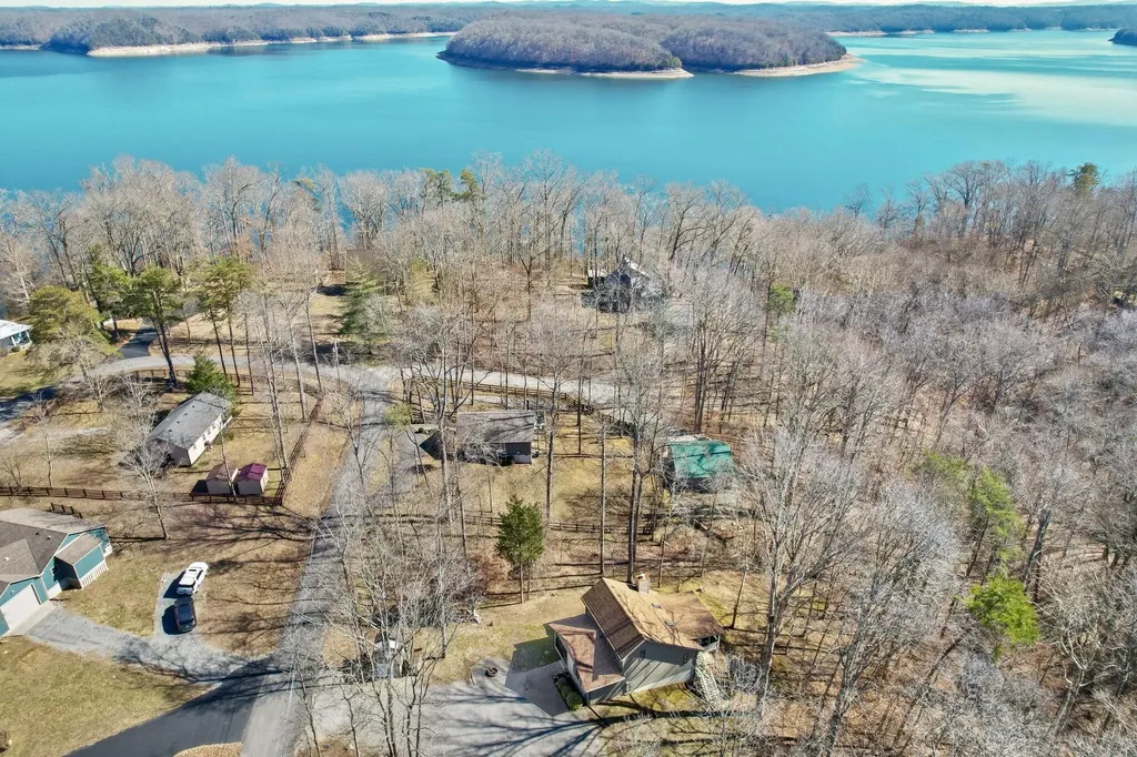 370 Wesley Circle Jamestown KY 42629