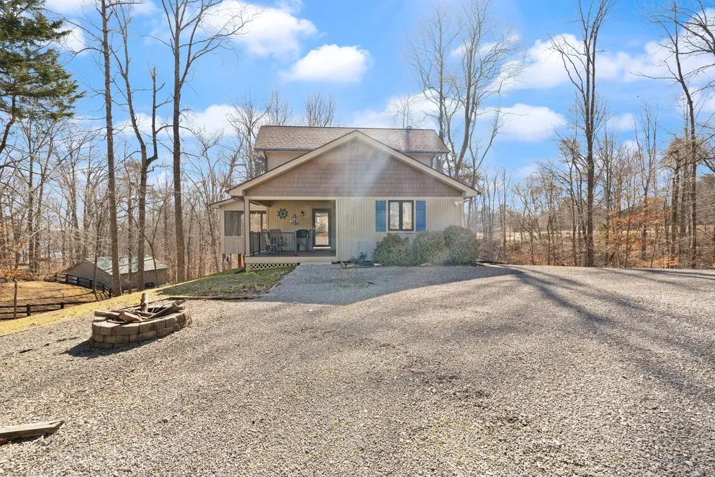 370 Wesley Circle Jamestown KY 42629