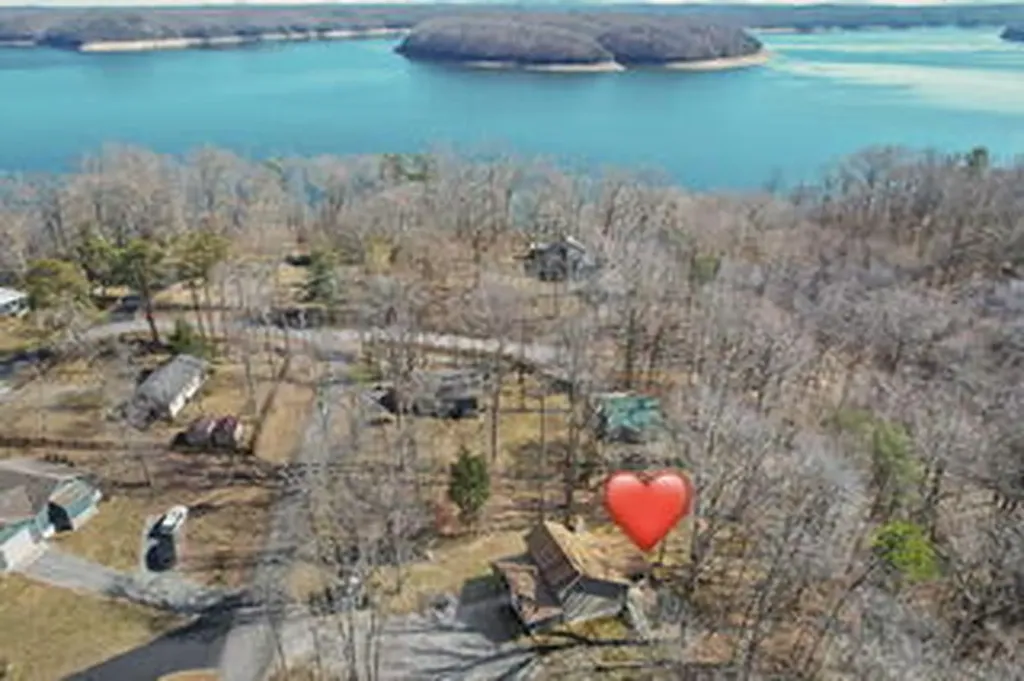 370 Wesley Circle Jamestown KY 42629