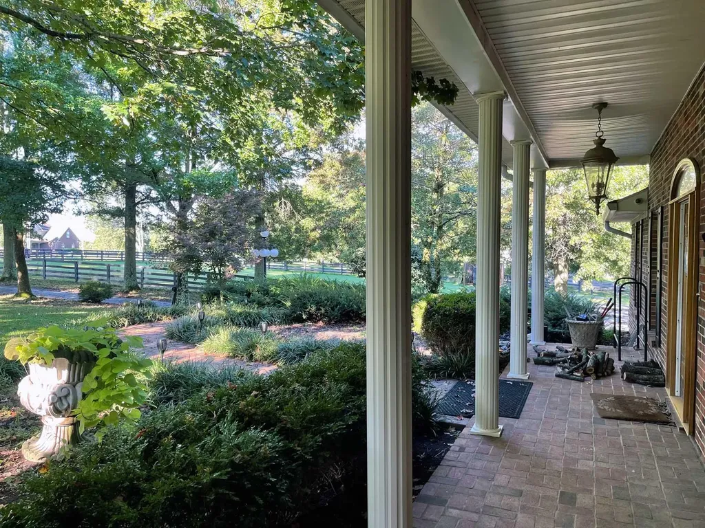 5028 Ashgrove Road Nicholasville KY 40356