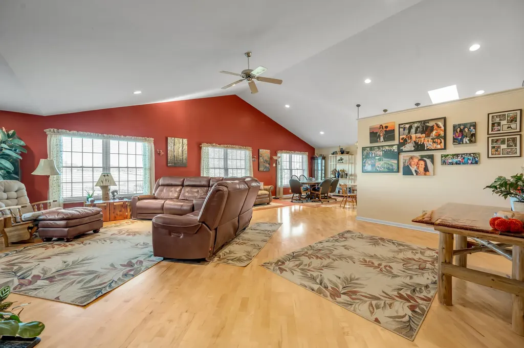 200 Carpenter Pike Versailles KY 40383